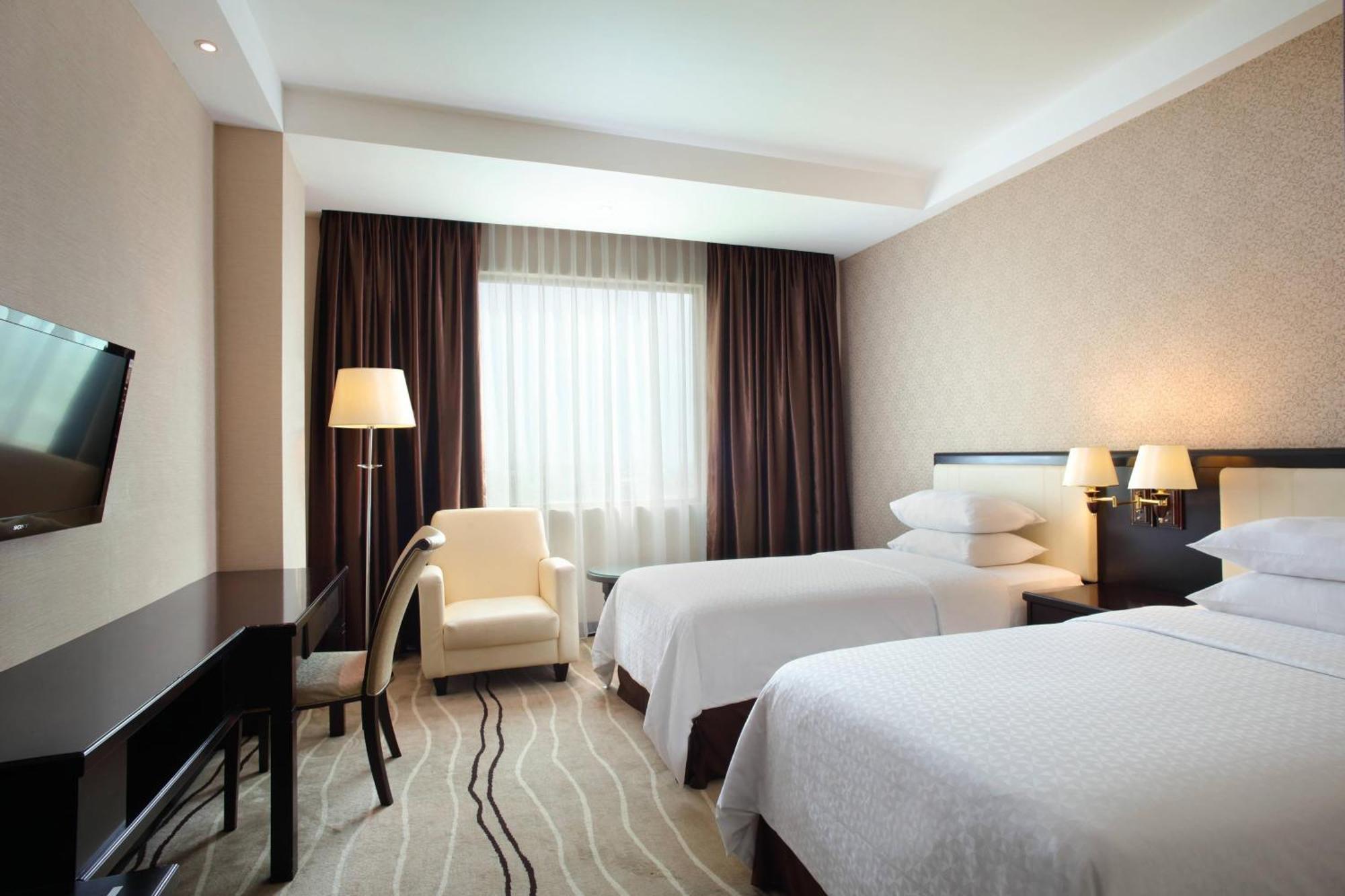 Hotel Four Points By Sheraton 4*